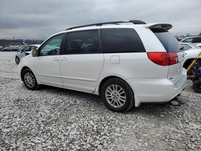 2007 Toyota Sienna XLE