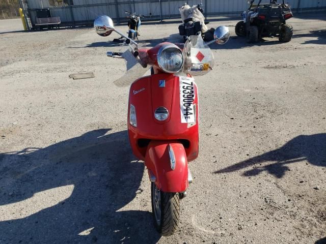 2007 Vespa GTS 250