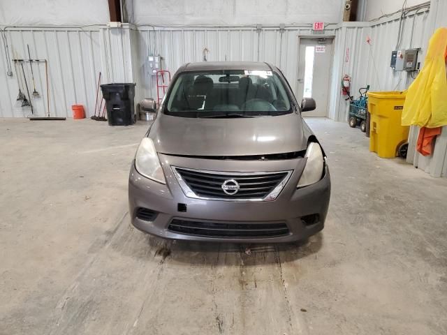 2013 Nissan Versa S