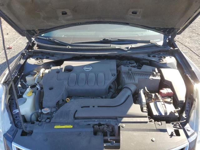 2010 Nissan Altima Base