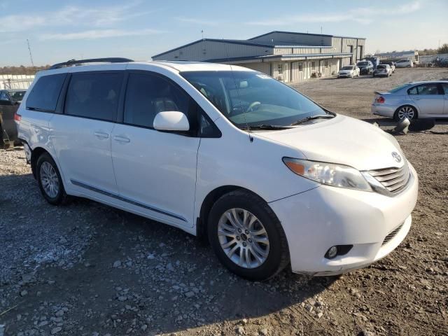 2012 Toyota Sienna XLE