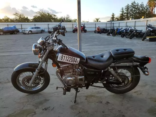 2002 Suzuki GZ250