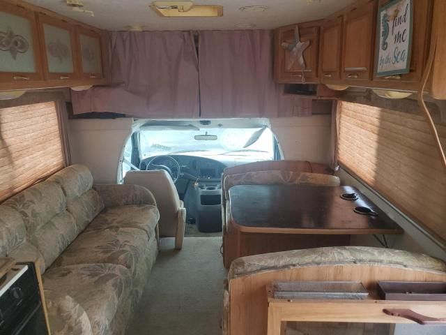 2000 Coachmen 2000 Ford Econoline E450 Super Duty Cutaway Van