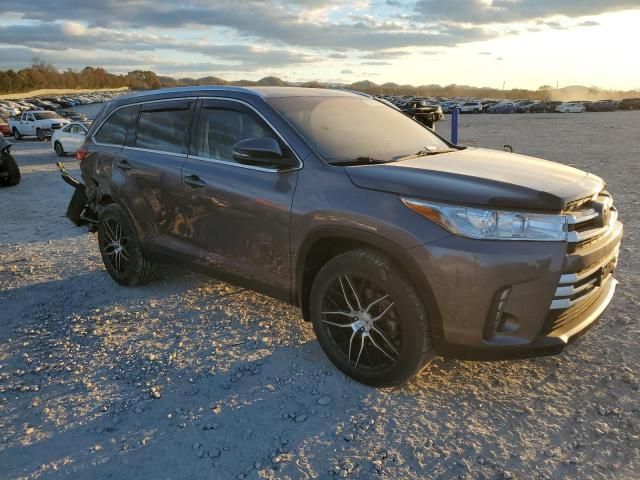 2019 Toyota Highlander SE