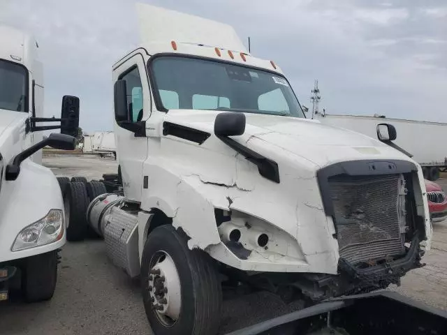 2023 Freightliner Cascadia 126