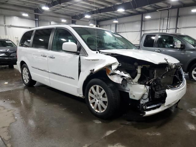 2016 Chrysler Town & Country Touring