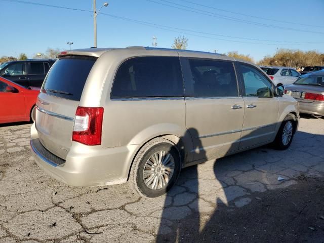 2013 Chrysler Town & Country Limited