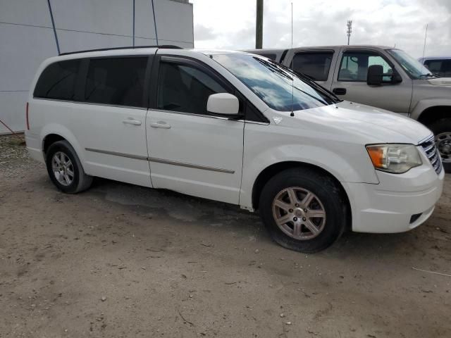 2009 Chrysler Town & Country Touring