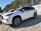 2021 Toyota Highlander Hybrid Platinum