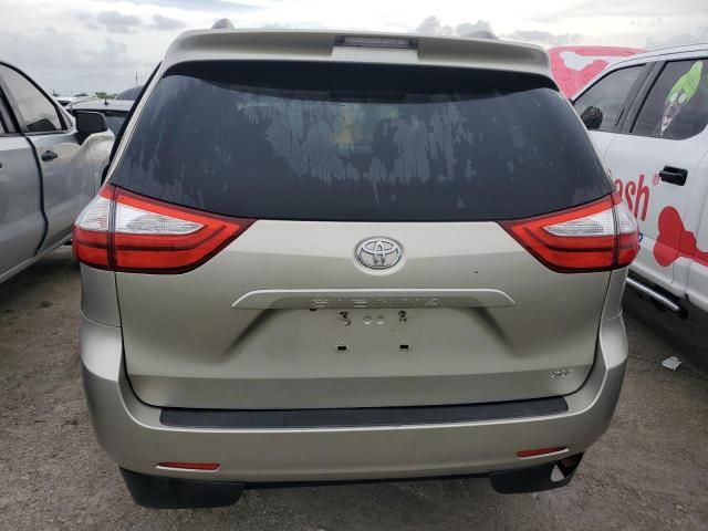 2015 Toyota Sienna XLE