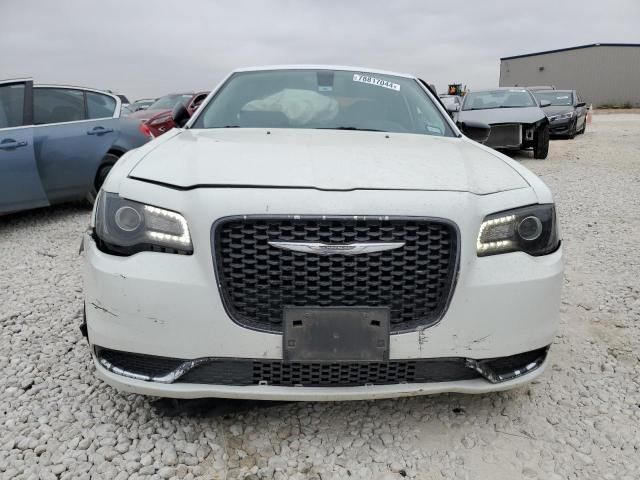 2018 Chrysler 300 Touring