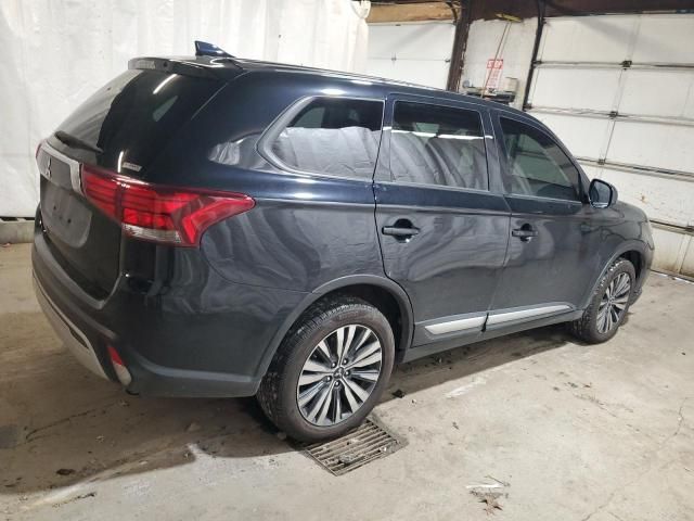 2020 Mitsubishi Outlander SE