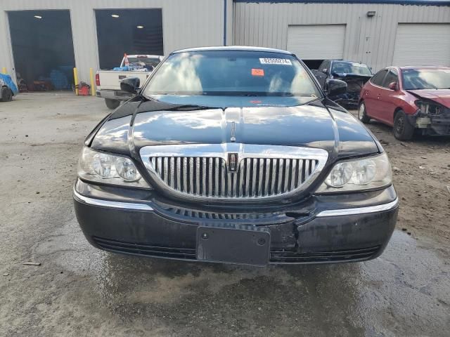 2011 Lincoln Town Car Executive L