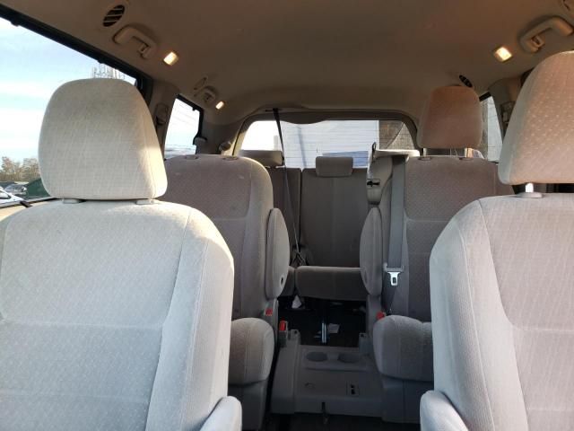 2015 Toyota Sienna LE