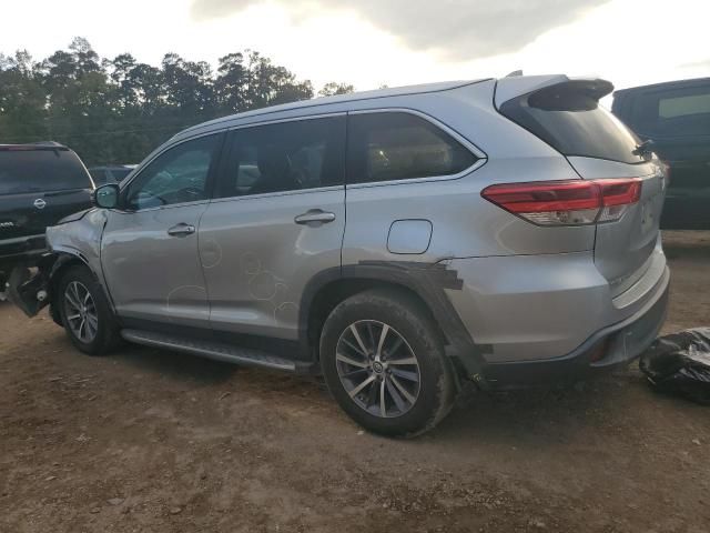 2019 Toyota Highlander SE