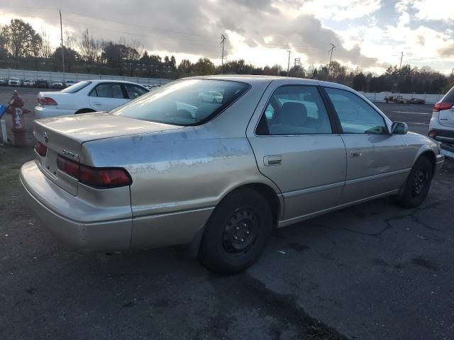 1999 Toyota Camry LE