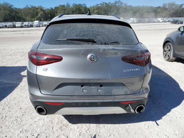 2018 Alfa Romeo Stelvio Sport