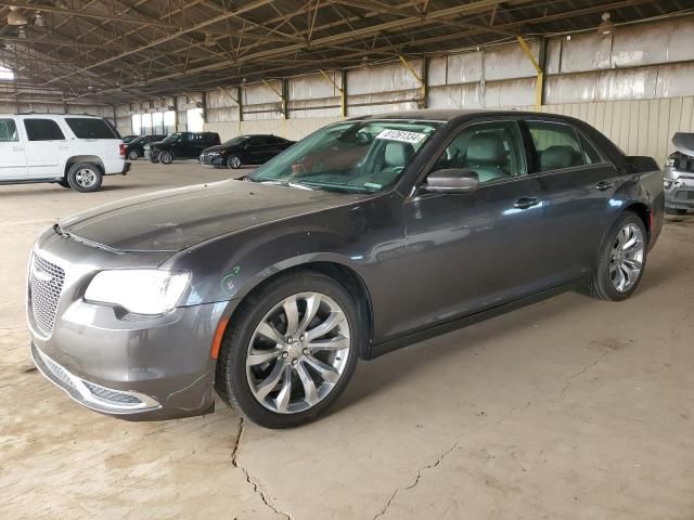 2016 Chrysler 300 Limited