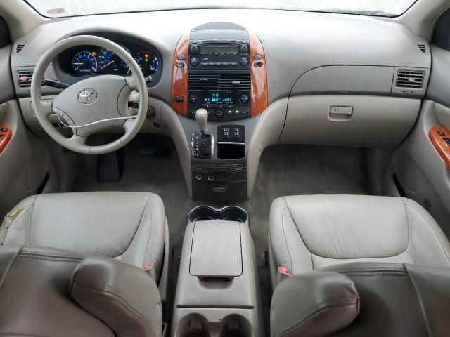 2008 Toyota Sienna XLE