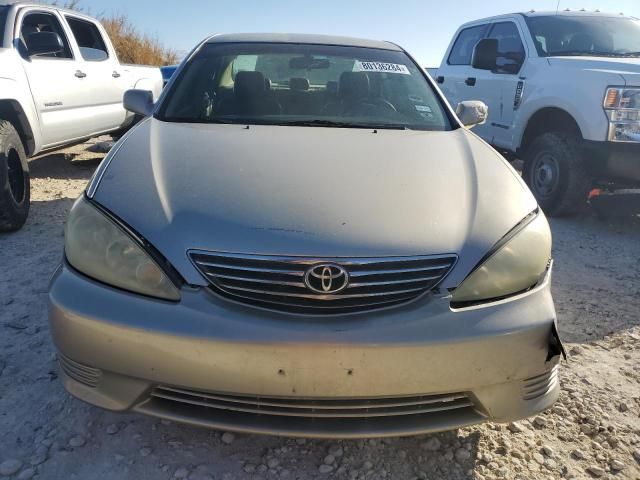 2005 Toyota Camry LE