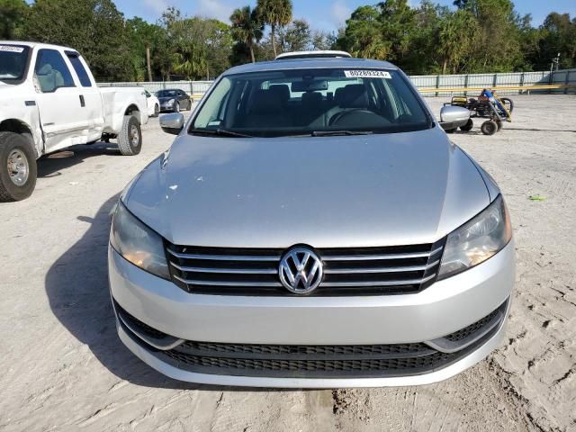 2014 Volkswagen Passat SE