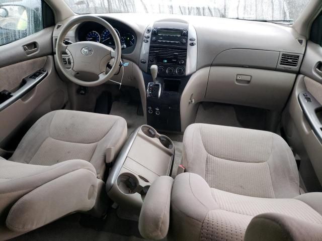 2006 Toyota Sienna CE