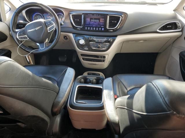 2017 Chrysler Pacifica Touring L Plus