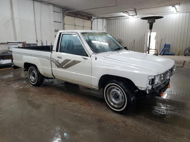 1988 Toyota Pickup 1/2 TON RN50