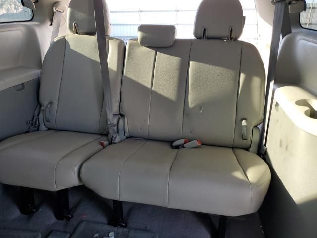 2011 Toyota Sienna Base