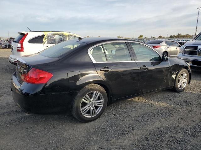 2015 Infiniti Q40