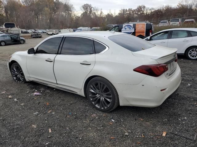 2017 Infiniti Q70 3.7