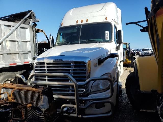 2016 Freightliner Cascadia 125