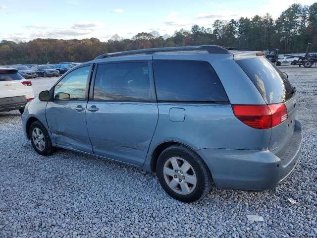 2004 Toyota Sienna XLE