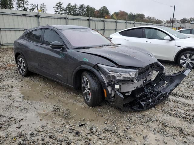 2022 Ford Mustang MACH-E Premium