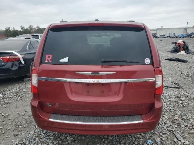 2013 Chrysler Town & Country Touring