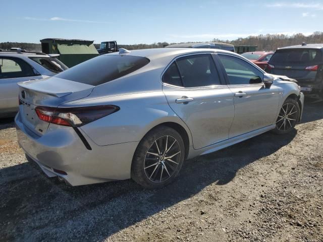 2022 Toyota Camry SE