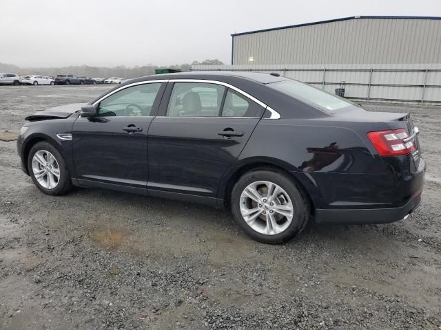 2018 Ford Taurus SE