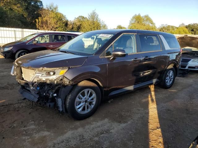 2022 KIA Carnival LX