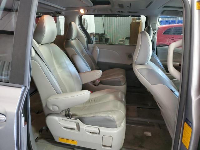 2011 Toyota Sienna XLE