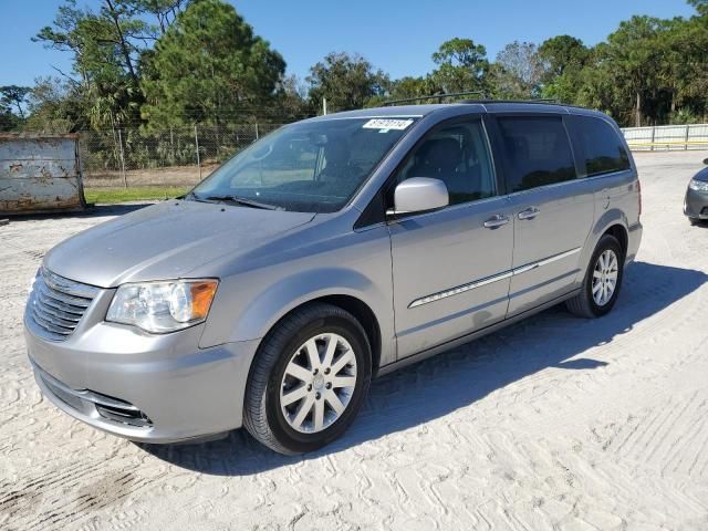 2016 Chrysler Town & Country Touring