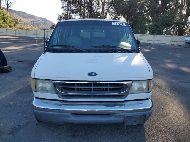 2000 Ford Econoline E350 Super Duty Wagon