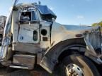 2001 Peterbilt 379