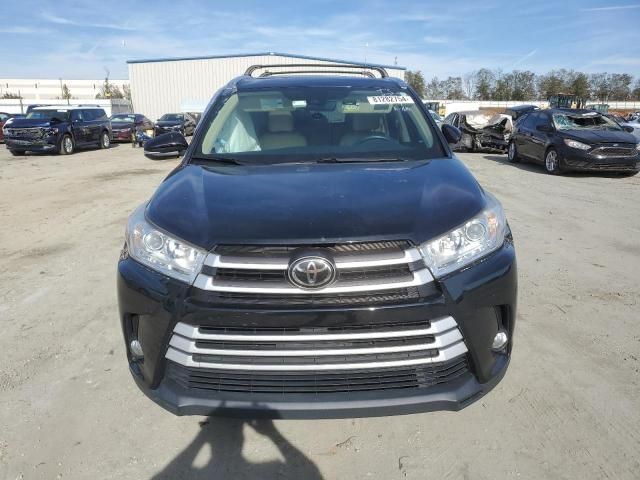 2018 Toyota Highlander SE