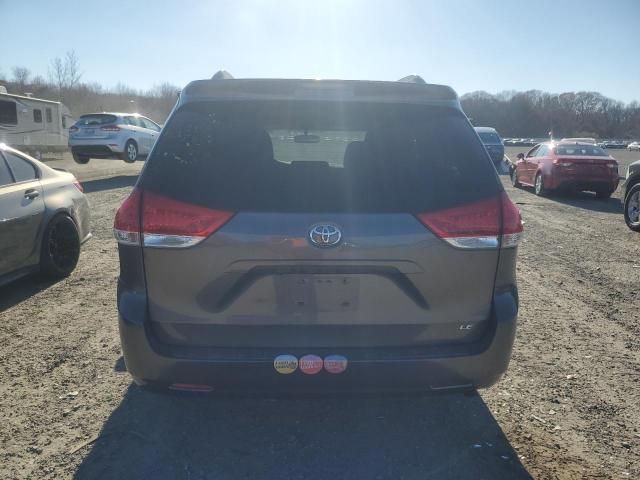 2011 Toyota Sienna LE