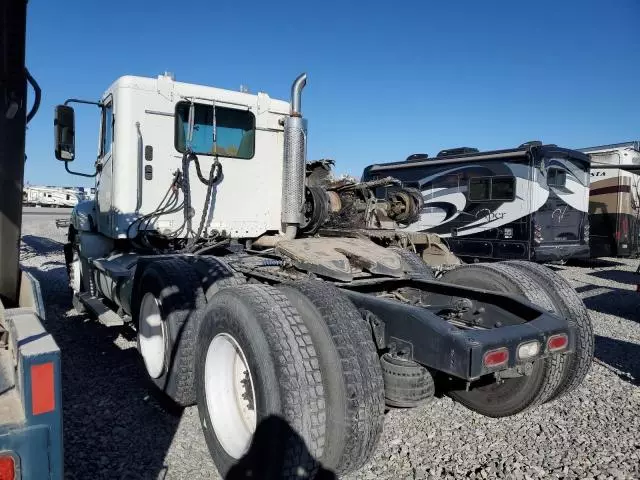 2005 Freightliner Conventional Columbia