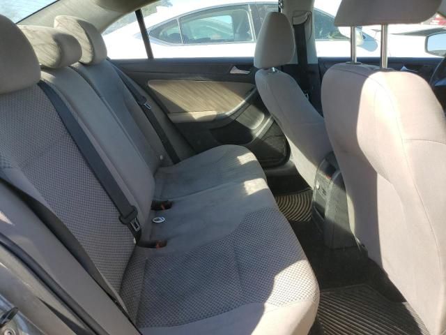 2014 Volkswagen Jetta Base