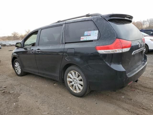 2011 Toyota Sienna XLE