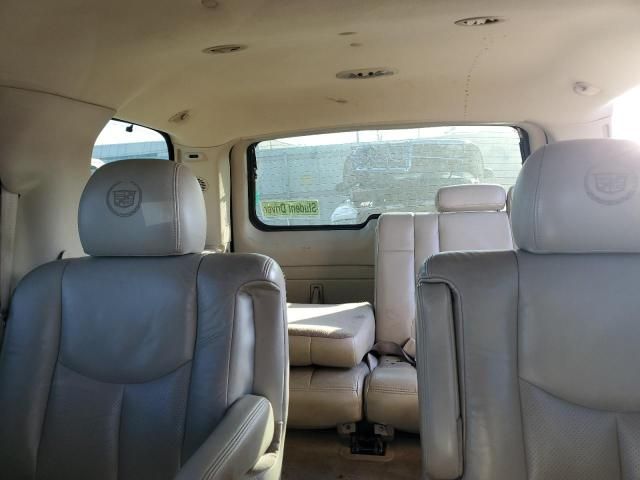 2004 Cadillac Escalade Luxury