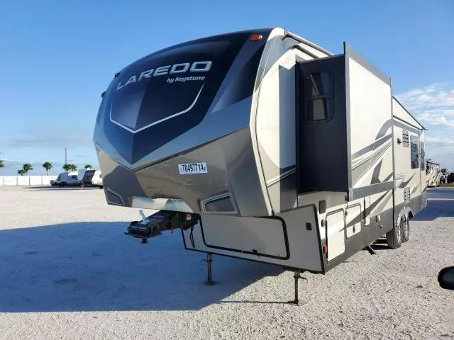 2019 Keystone Challenger Laredo