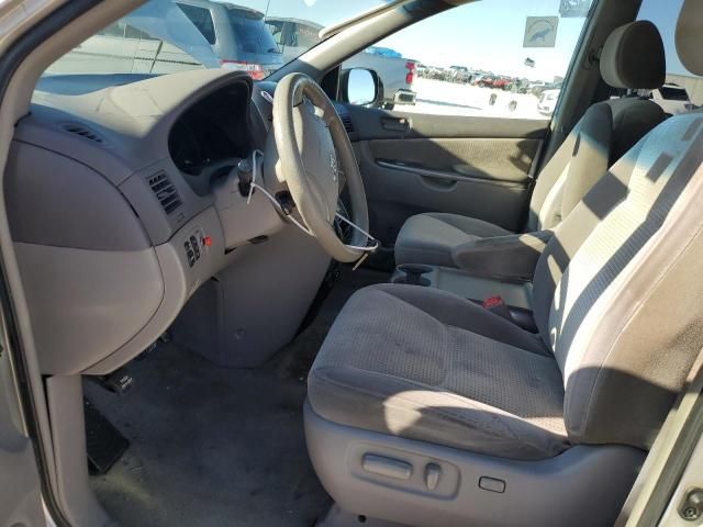 2007 Toyota Sienna LE